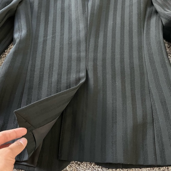 Saint Laurent wool blazer size US 36 or 46 EURO - Picture 15 of 16